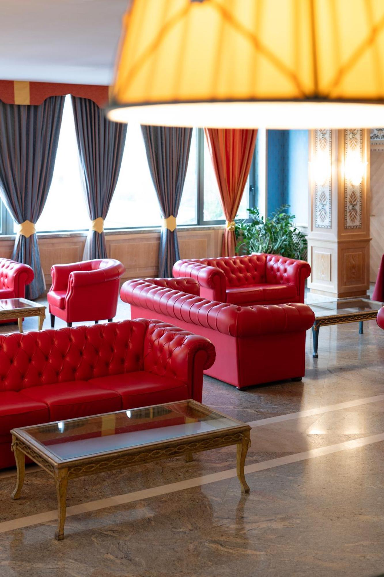 Hotel Promenade Montesilvano Marina Екстериор снимка